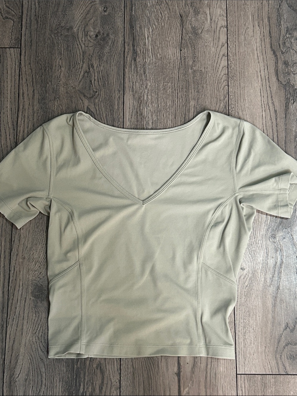 Women’s Lululemon V-Neck Short Sleeve in Light Sage workout top size 6